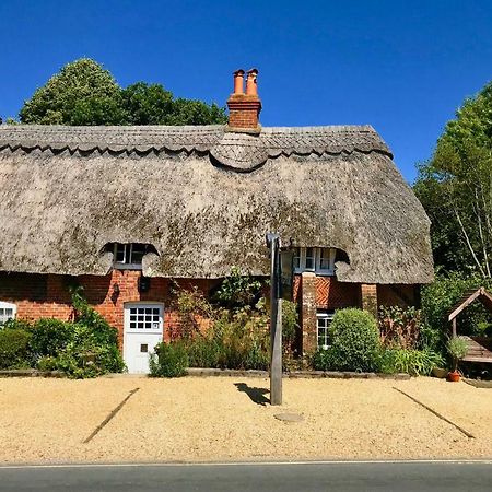 Thatched Cottage Hotel Brockenhurst Exterior foto